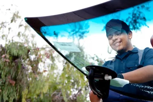 Auto-Glass-Repair Riverside, CA - Reliable Windshield Repair & Replacement with Fontana Mobile Auto Glass
